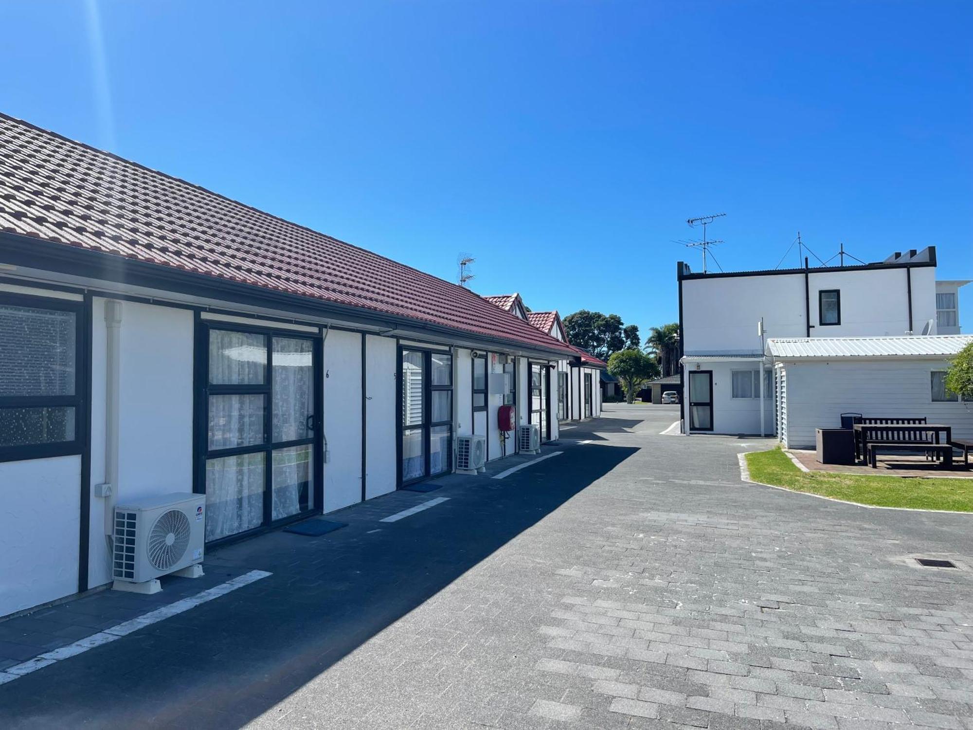 Summer Inn Motel Orewa Exterior foto